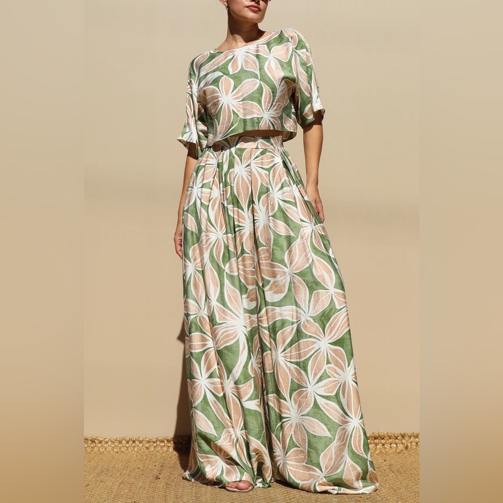 NWT Tropical Leaf Print Two Piece Set Pants Crop Top Boho Resort Set - Picture 5 of 7